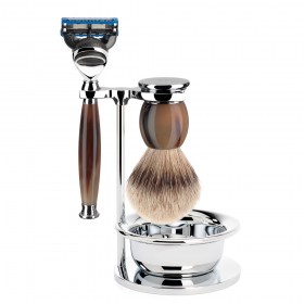 Set de barbierit cu aparat de ras compatibil Gillette Fusion si pamatuf Silvertip Badger cu par de bursuc si maner de corn de bivol S 93 B 42 SF